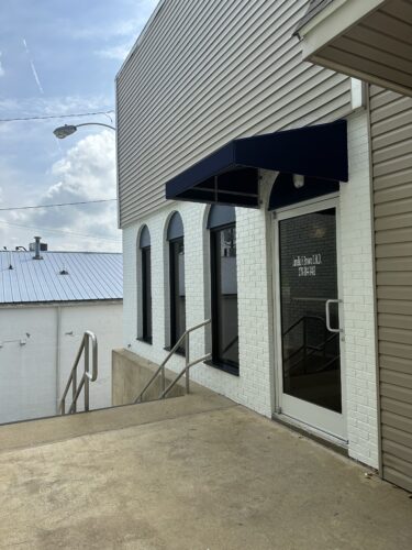 Exterior of the Riley Dental group office located in Columbia, Kentucky
